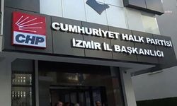 Eski CHP İzmir İl Başkanı yeniden parti yolunda
