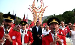 ALİAĞA SANAT GÜNLERİ FİNALİNİ ÖZCAN DENİZ’LE YAPTI