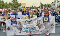 Çeşme’de uluslararası halk dansları şöleni