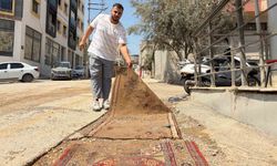 Bayraklı’da bozuk ve çamurlu yollar vatandaşı isyan ettirdi