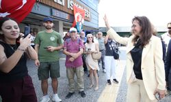 “Karşıyaka Gemisi”nde Zafer Bayramı coşkusu!