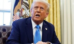 Trump İran saldırılarını askıya aldığını açıkladı
