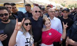 Ümit Özdağ Türk Kültür Kampı’nda vatandaşlarla buluştu