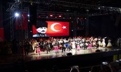 BALÇOVA’DA 30 AĞUSTOS COŞKUSU DÜNYANIN RENKLERİYLE BULUŞTU