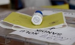 Optimar anketinde kararsızlar üçüncü parti konumunda