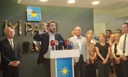İYİ Parti İzmir'de çerçeve yasa protestosu