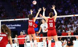 A Milli Kadın Voleybol takımı Macaristan'ı 3-0 geçti