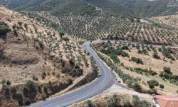 Beydağ'da "ölüm yolu" yenilendi: 5 mahalleyi bağlayan yol açıldı