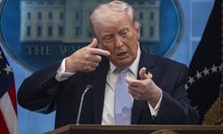 Trump’tan Umman’a açık tehdit: “Fena halde bombalarız”