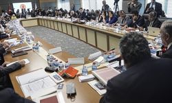 Çerçeve yasa çatlağı: 3 vekil “hayır” diyecek