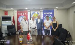 Haber Ekspres Yazarı Nevzat Dönmez'e "En Başarılı Köşe Yazarı ve Yorumcu" ödülü