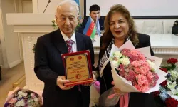 Zarife Guliyeva’ya Türk Aksakalları Birliği’nden diploma
