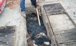 AYVALIK’TA MAZGAL VE YAĞMUR SUYU KANALLARINDA BÜYÜK TEMİZLİK