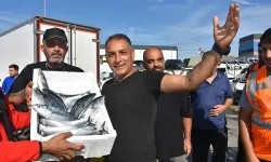 İzmir’de balık bolluğu fiyatları düşürdü