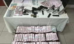 İzmir’de tefecilik operasyonu: 8 şüpheli yakalandı