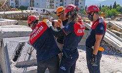 İzmir İtfaiyesi ağır arama kurtarmada güçleniyor
