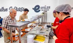 Efeler’de Kent Lokantası vatandaşın sofrasına destek oluyor