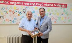 Kasapoğlu: "Burhan Özfatura İzmir’in hafızasında yaşayacak"