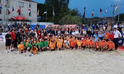 CEV U18 AVRUPA PLAJ VOLEYBOLU ŞAMPİYONASI RÜZGARI FOÇA’DA ESTİ
