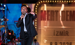 İEF geceleri müzik ve kahkaha dolu