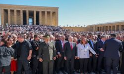 Kılıçdaroğlu CHP’nin 103. yılında Anıtkabir’de