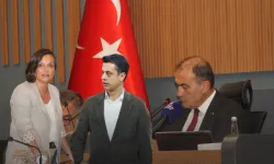 İzmir Meclisi’nde TOKİ ve üniversite gerilimi