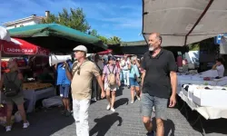 Foça’da Saniye Bora Fıçı’ya pazaryerinde protesto