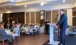 İAOSB’de makinecilerden Karabağlı’ya destek