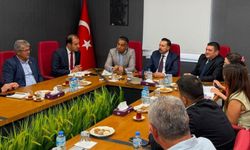 Torbalı’da otoban kavşağına kilitlendi