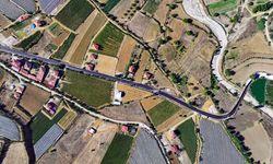 Manisa Büyükşehir, Sarıgöl’de 6 Kilometrelik Yolu Sıcak Asfaltla Buluşturuyor