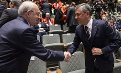 Özel, Kılıçdaroğlu ile tokalaşmasını savundu