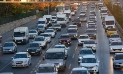 İzmir trafiğinde kayıtlı araç sayısı 2,1 milyonu geçti