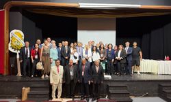 Kutlu Parti İzmir’de kongre tamamlandı: Çağlasa güven tazeledi