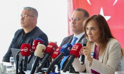 Ünsal’dan billboard açıklaması: “Ayrıcalık istemiyoruz”