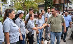 Başkan Eşki: "İzmir'deki en büyük kamusal operasyon Bornova'nın çöpünü toplamak”