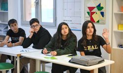 Mevlana Toplum ve Bilim Merkezi’nde "Junioruni" rüzgarı