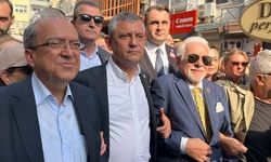 İzmir'de basın meslek örgütlerinden "Sansüre hayır, habere özgürlük" yürüyüşü: "Özgür basın yoksa toplum tutsaktır"