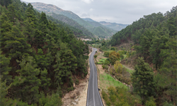 İzmir'in en uzak yolu yenilendi
