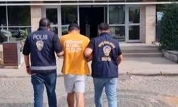 İzmir’de aranan 2 firari yakalandı