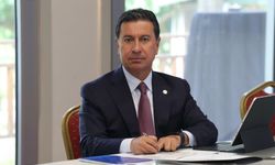 Muğla Büyükşehir Belediye Başkanı Ahmet Aras CHP’den istifa etti.