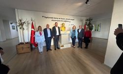 CHP İzmir İl Kadın Kolları ve Karşıyaka İlçe Kadın Kollarından Meme Kanseri Farkındalık Paneli
