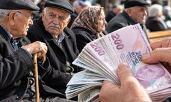 Ekonomik sıkıntı içindeki emeklilere bir darbe de banka promosyonlarından