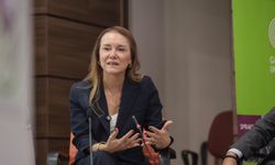 Başkan Mutlu, Konak’ın dirençli kent vizyonunu uluslararası konferansta anlattı