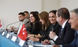 Çeşme Belediyesi, Alaçatı’nın geleceği için turizm temsilcileri ve esnafla buluştu