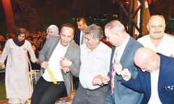 Emre & Zümrüd bir ömür boyu mutluluğa ‘EVET’ dediler