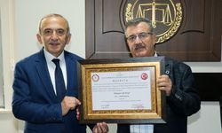 MANİSA TSO BAŞKANI MEHMET YILMAZ MAZBATASINI ALDI