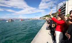 Cumhuriyetin 103. yılı Çeşme’de büyük coşkuyla kutlandı