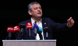 Özgür Özel: Milletin 110 milyar doları gitmiş, Erdoğan hesap vereceği yerde milletle alay ediyor