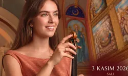 Tarihi kilisede keman resitali