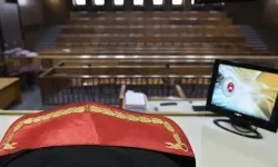 Uzaklaştırma kararı vardı, evi kundakladı